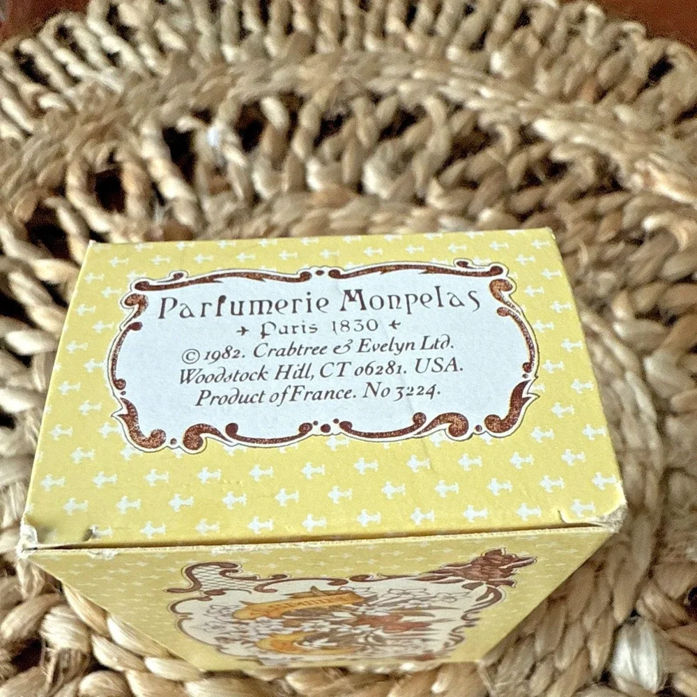 Vintage French‎ Jasmine Bath Bar Soap 3.5 oz Triple-Milled Sealed Discontinued